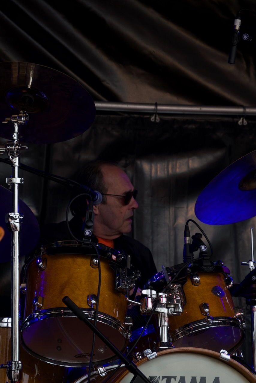 Shoot the Breeze live op het podium